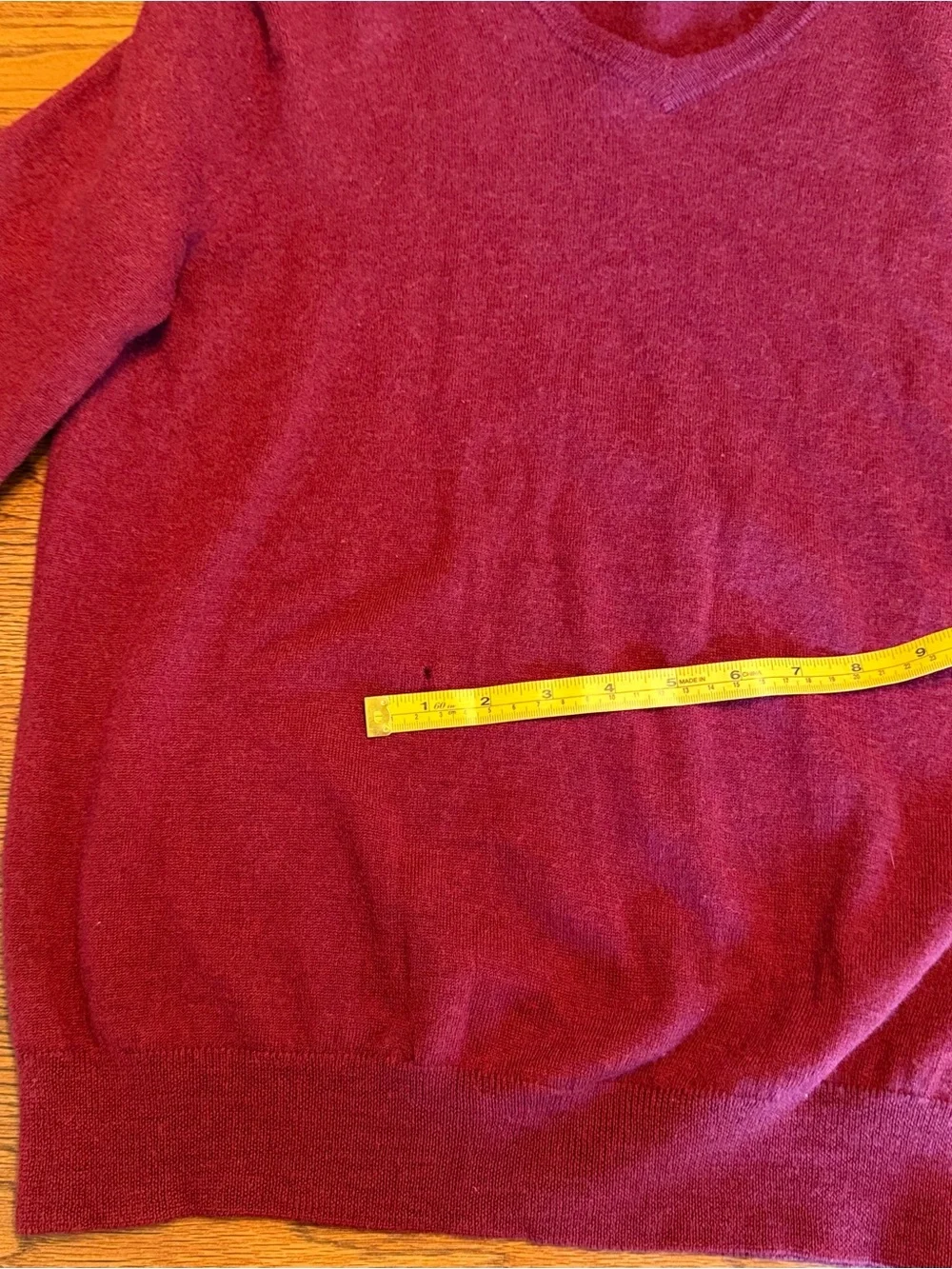 J.Crew Italian 100% Merino Wool V-Neck Sweater Men’s L Burgundy - Small Hole